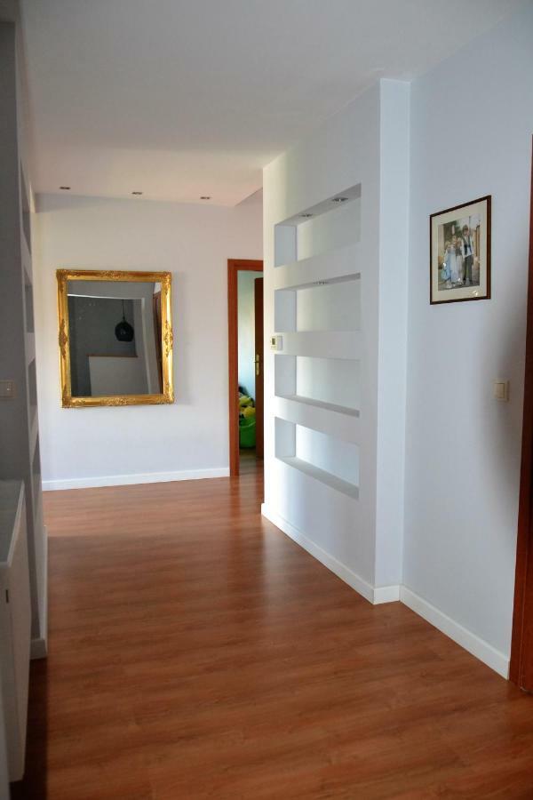Dom / W Centrum Apartment *